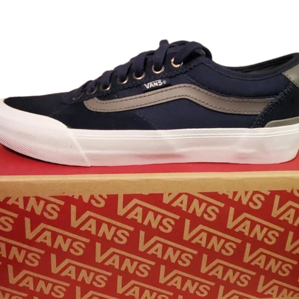 Vans - Chima Pro 2 - Navy Blue & White - Brand New Never Worn